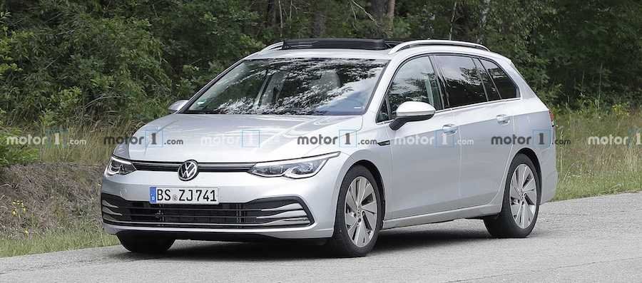 VW Golf Alltrack Spied For The First Time Looking Oh-So Predictable