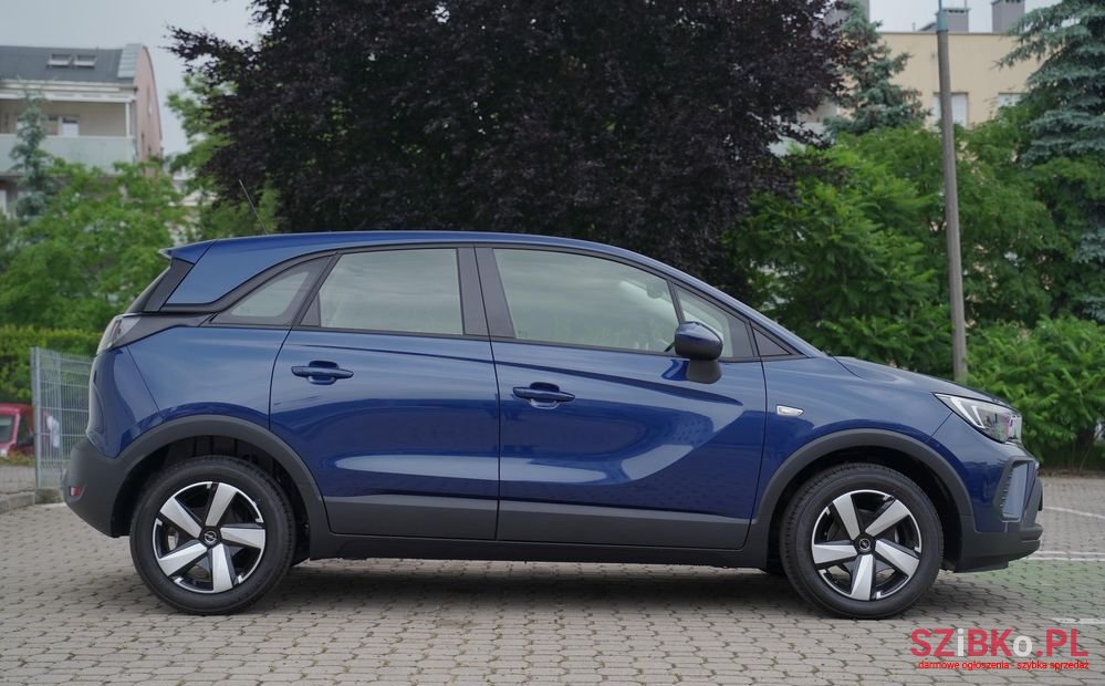 2023' Opel Crossland X photo #3