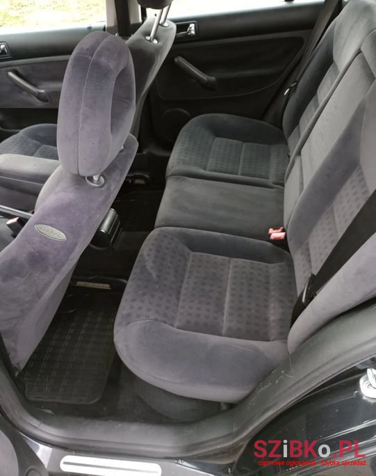 2002' Volkswagen Bora photo #3