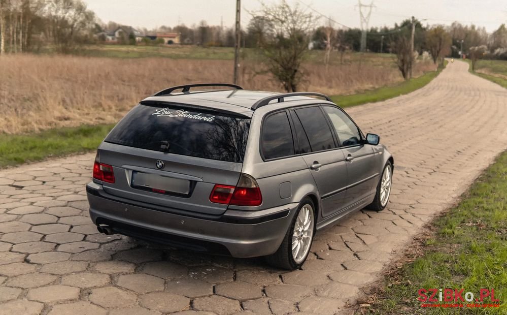2004' BMW 3 Series 320D photo #3