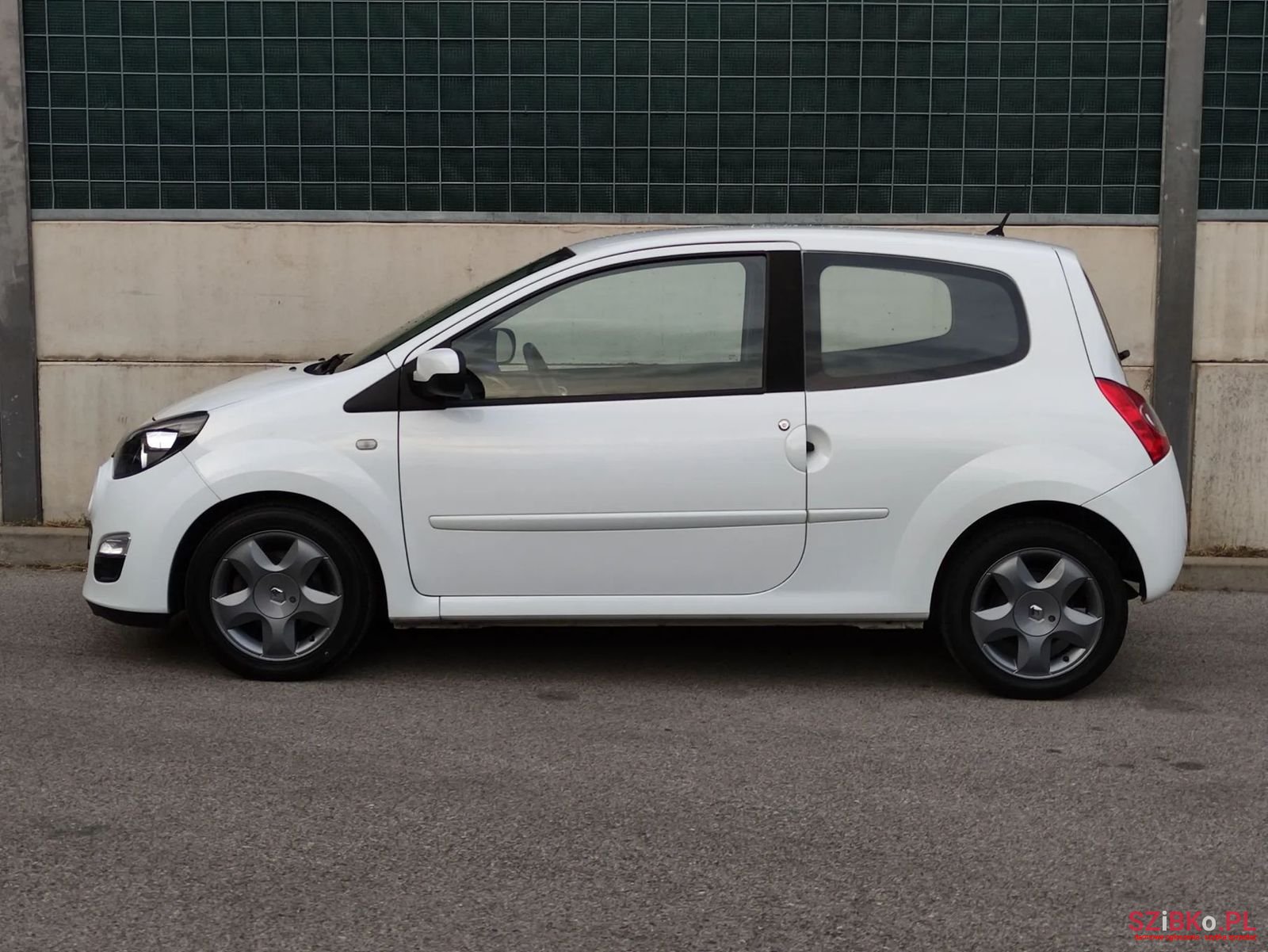 2014' Renault Twingo photo #5