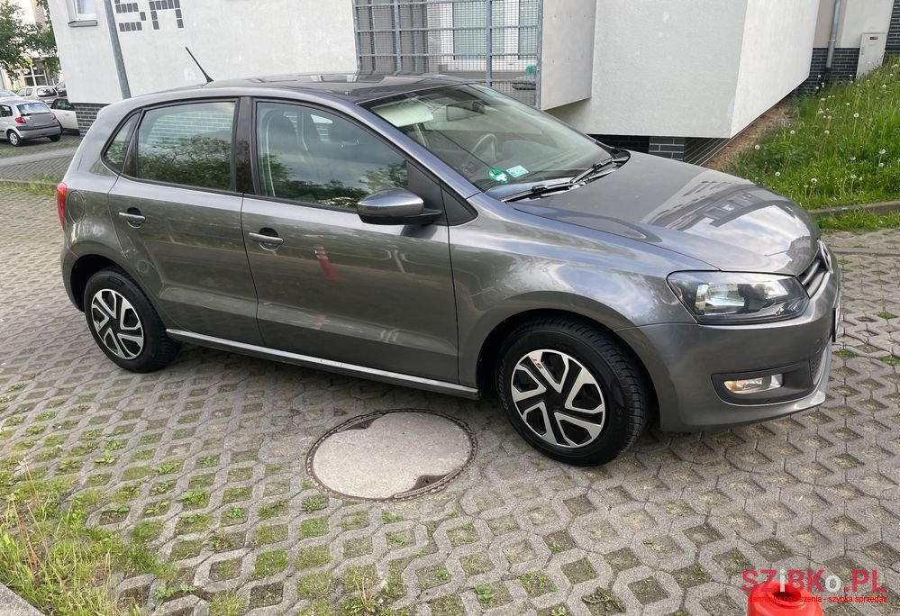 2014' Volkswagen Polo photo #5