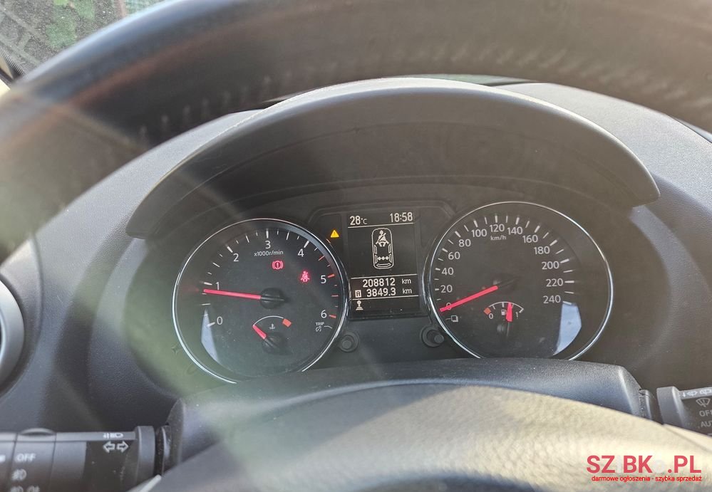 2013' Nissan Qashqai 1.6 Dci Tekna photo #6