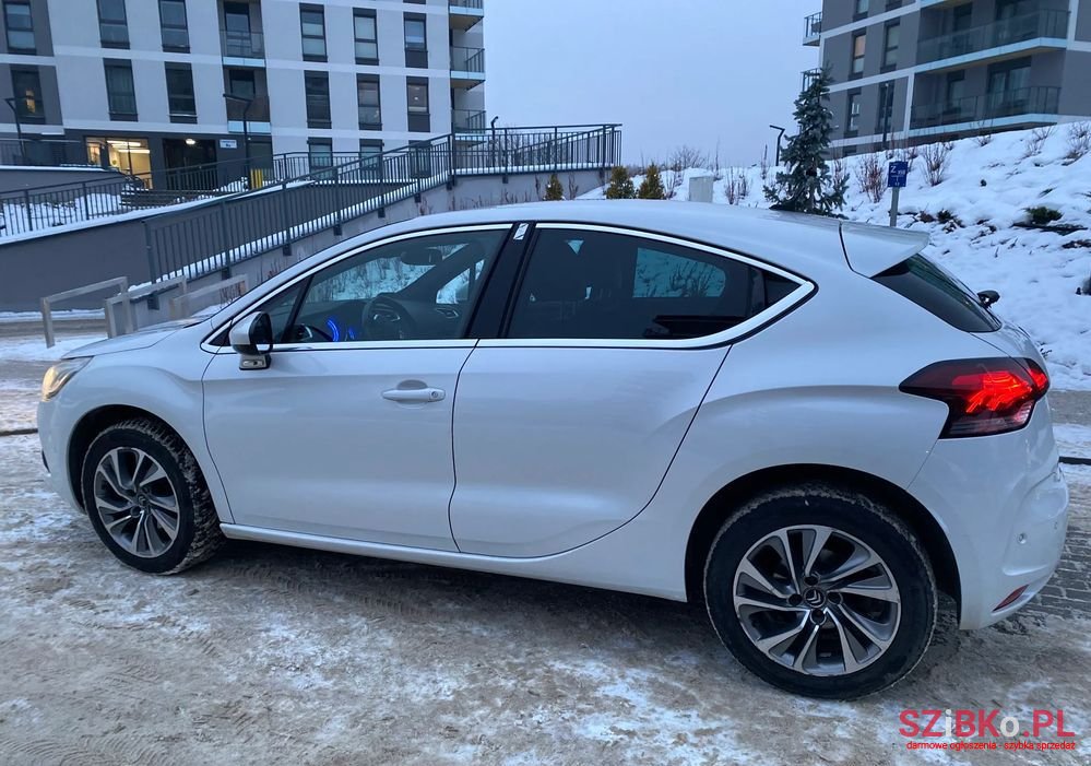 2011' Citroen DS4 1.6 Thp Sochic Mcp photo #1