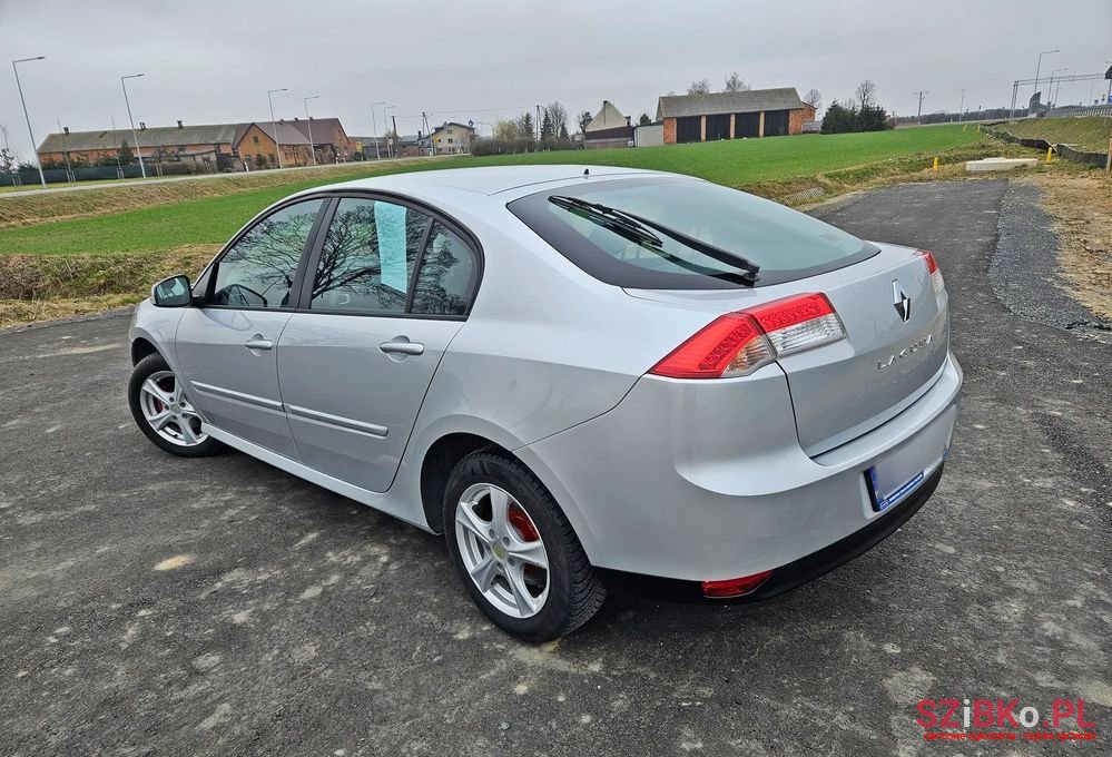 2009' Renault Laguna photo #4