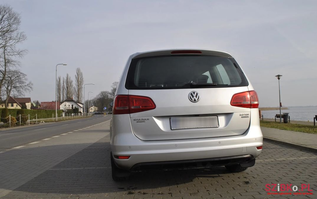 2013' Volkswagen Sharan photo #5