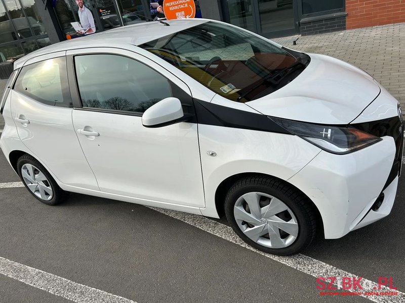 2016' Toyota Aygo photo #3