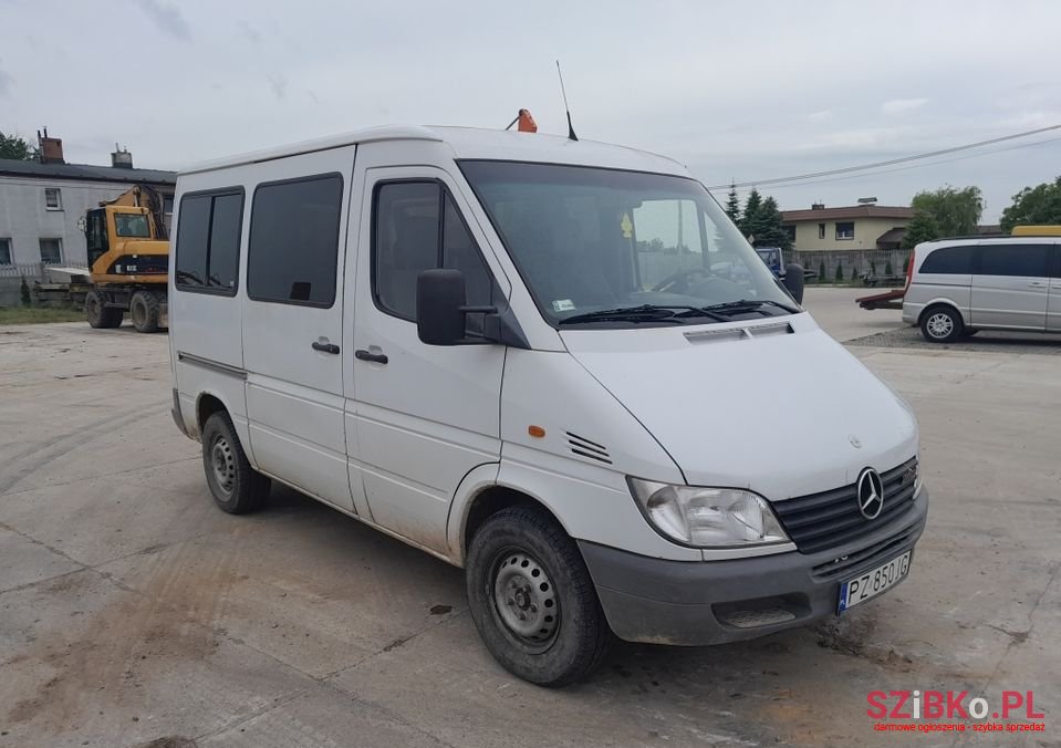 2000' Mercedes-Benz Sprinter photo #3
