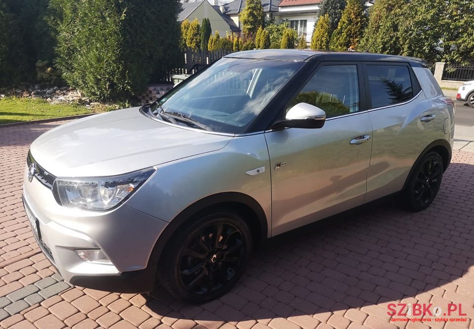 2016' SsangYong Tivoli photo #6