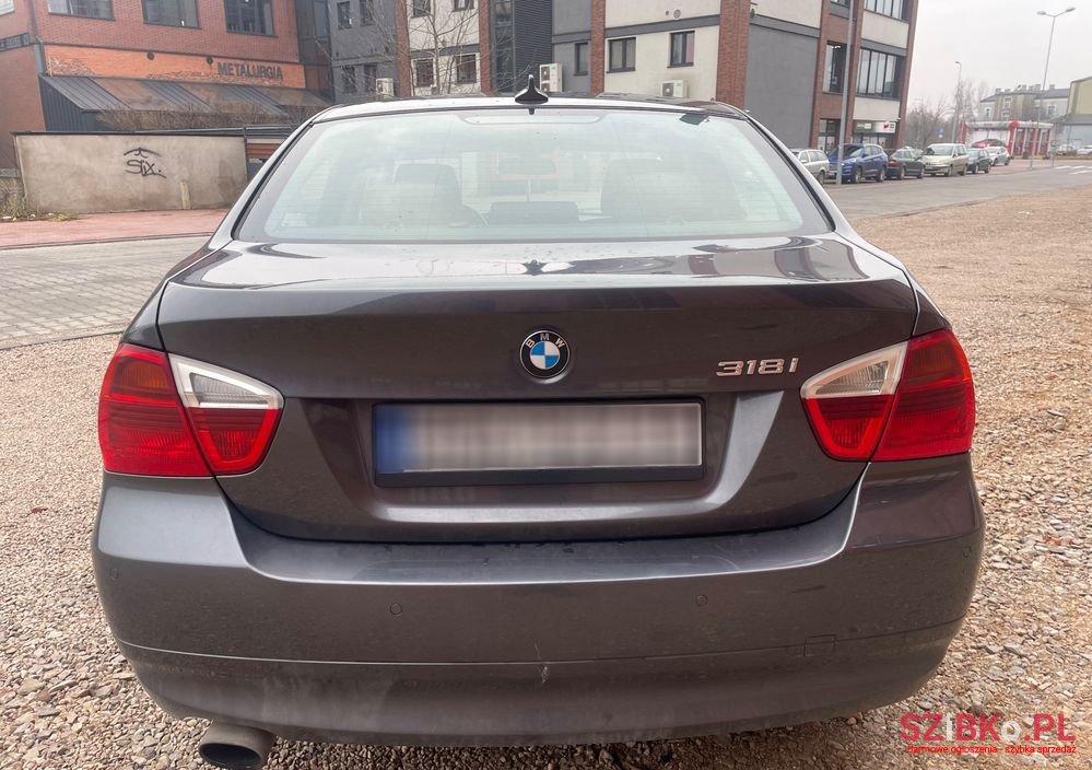 2008' BMW 3 Series 318I photo #6