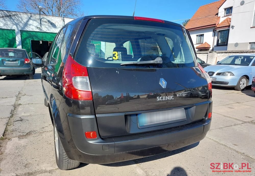2008' Renault Scenic photo #5