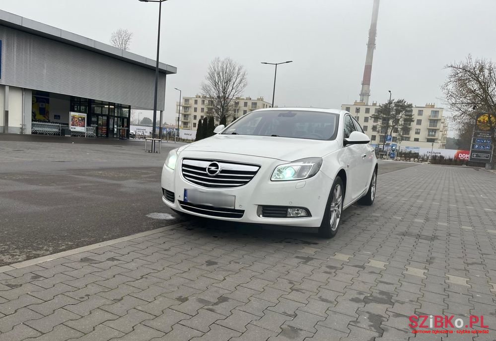 2012' Opel Insignia 2.0 T Cosmo photo #3