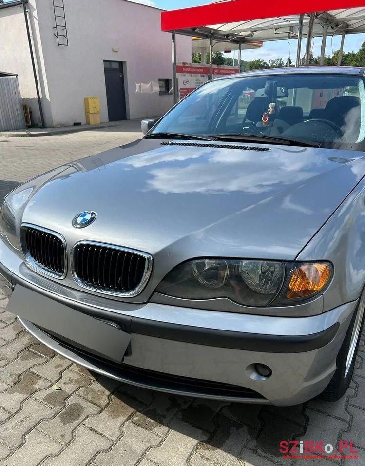 2004' BMW 3 Series 316I photo #3