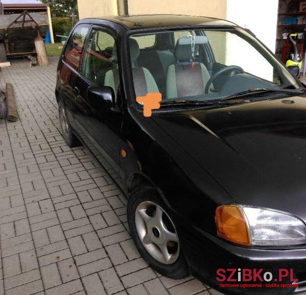 1997' Toyota Starlet photo #1