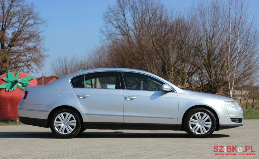 2006' Volkswagen Passat photo #4