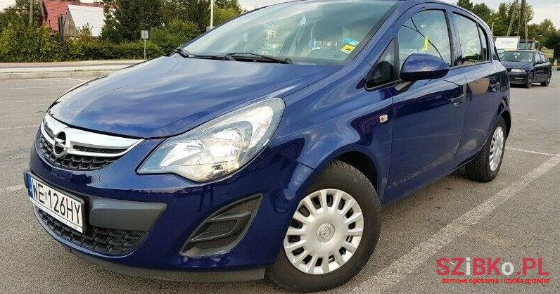 2014' Opel Corsa photo #1