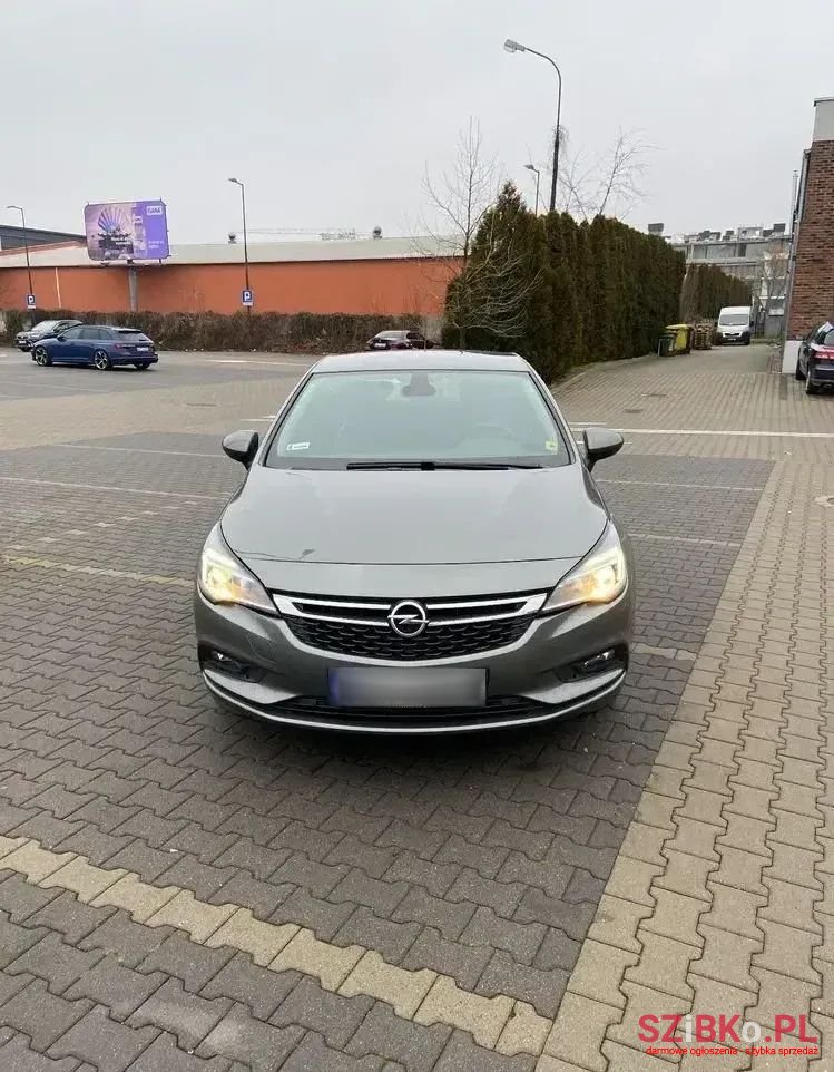 2019' Opel Astra photo #1