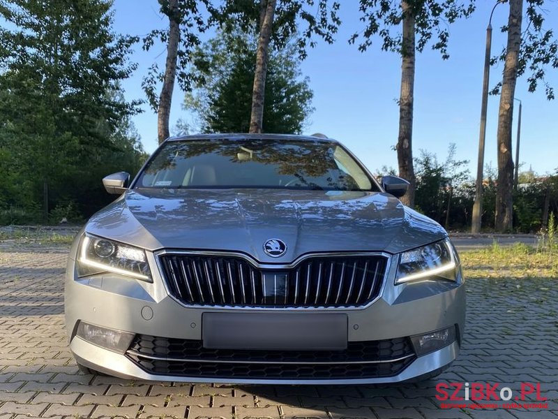 2019' Skoda Superb 2.0 Tdi 4X4 L&K Dsg photo #2