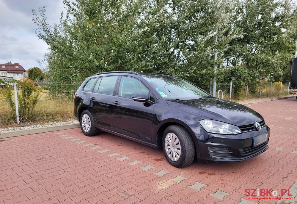 2013' Volkswagen Golf photo #1