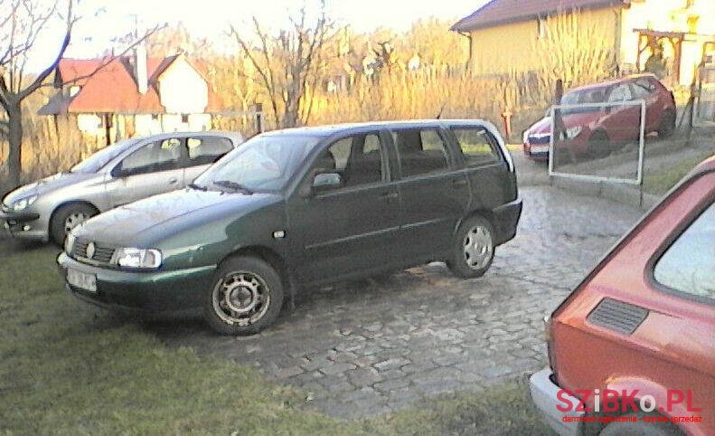 2000' Volkswagen Polo photo #1