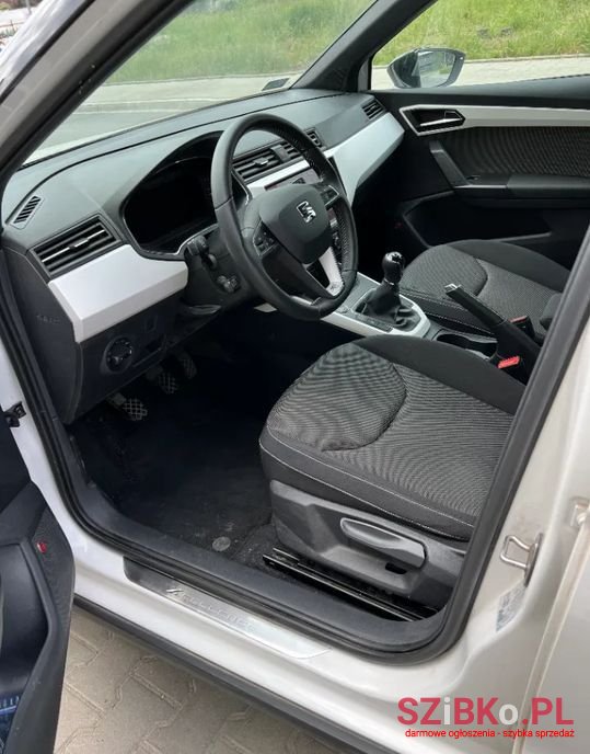 2019' SEAT Arona photo #2