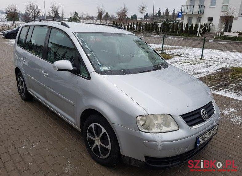 2003' Volkswagen Touran photo #1