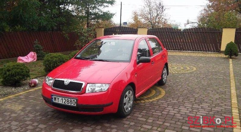 2001' Skoda Fabia photo #1