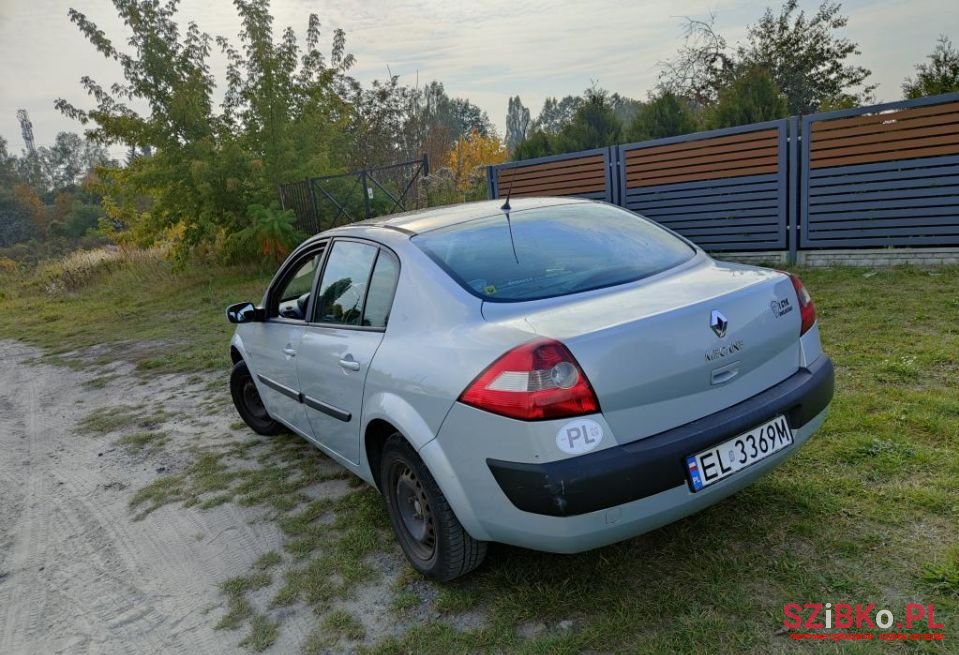 2004' Renault Megane photo #2