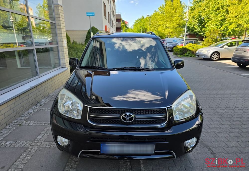 2005' Toyota RAV4 2.0 4X4 Executive photo #2