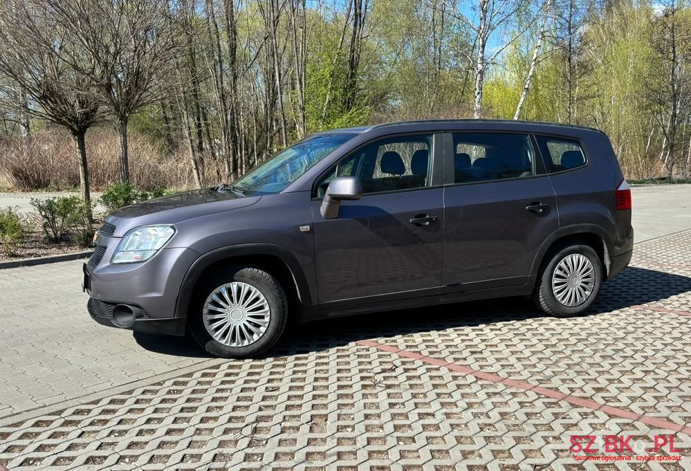 2011' Chevrolet Orlando 1.8 Ls photo #2