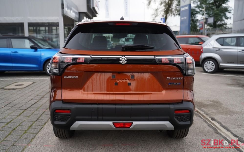 2023' Suzuki SX4 S-Cross photo #4