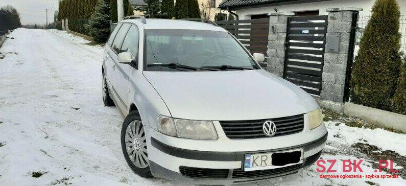 2000' Volkswagen Passat photo #1