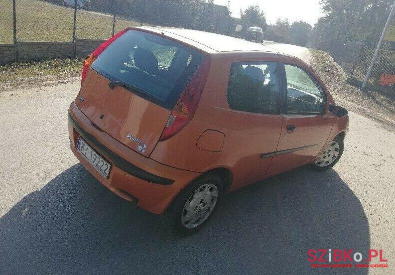 2001' Fiat Punto photo #1