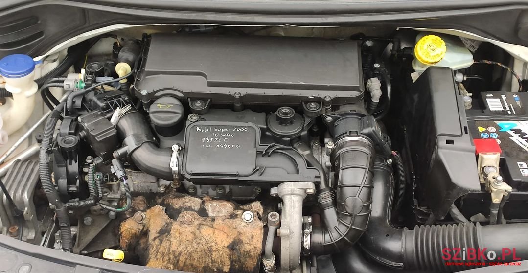 2009' Peugeot 207 photo #6