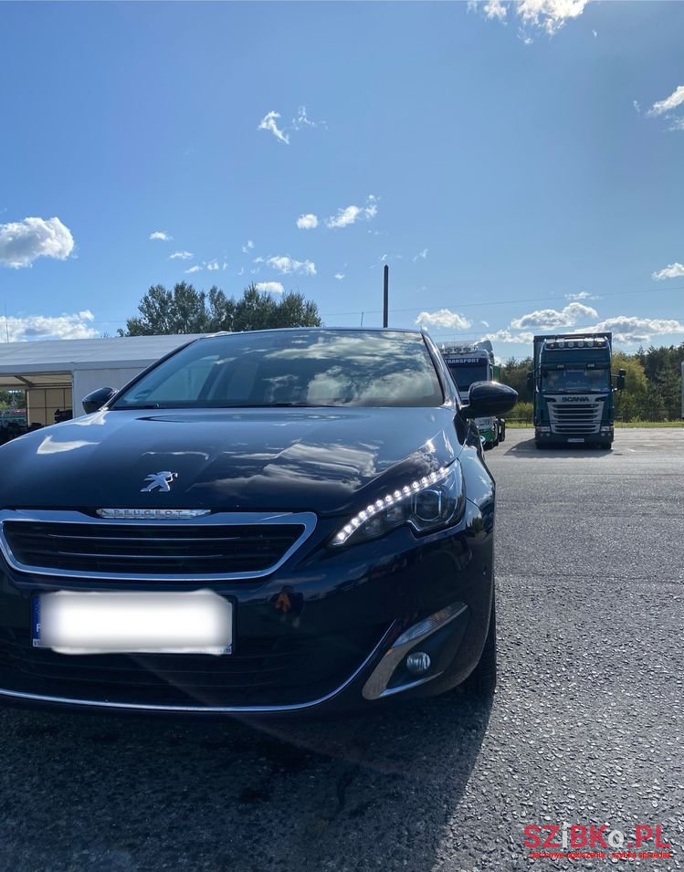 2015' Peugeot 308 photo #2