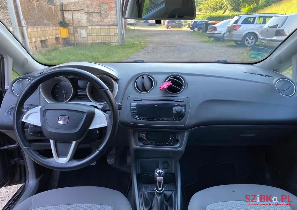 2012' SEAT Ibiza photo #6
