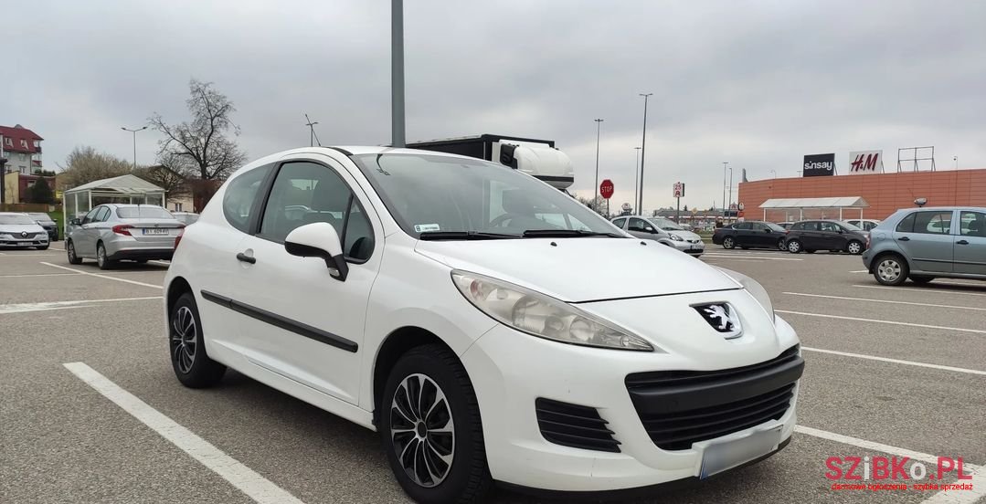 2009' Peugeot 207 photo #1