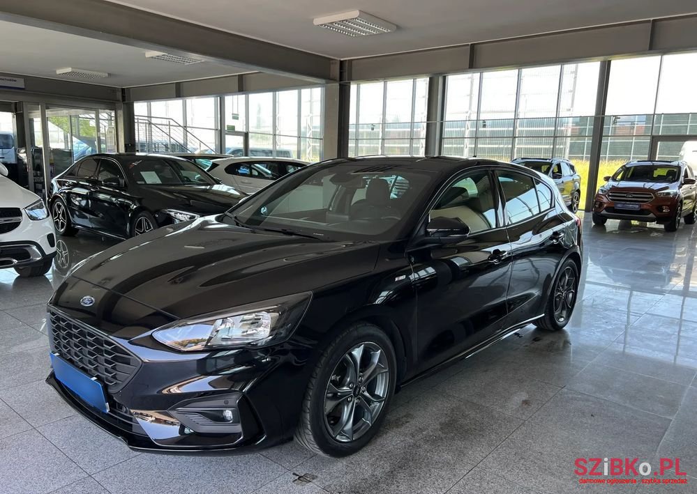2021' Ford Focus St-Line photo #5
