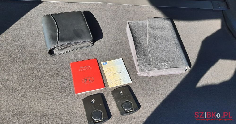 2008' Renault Laguna photo #3