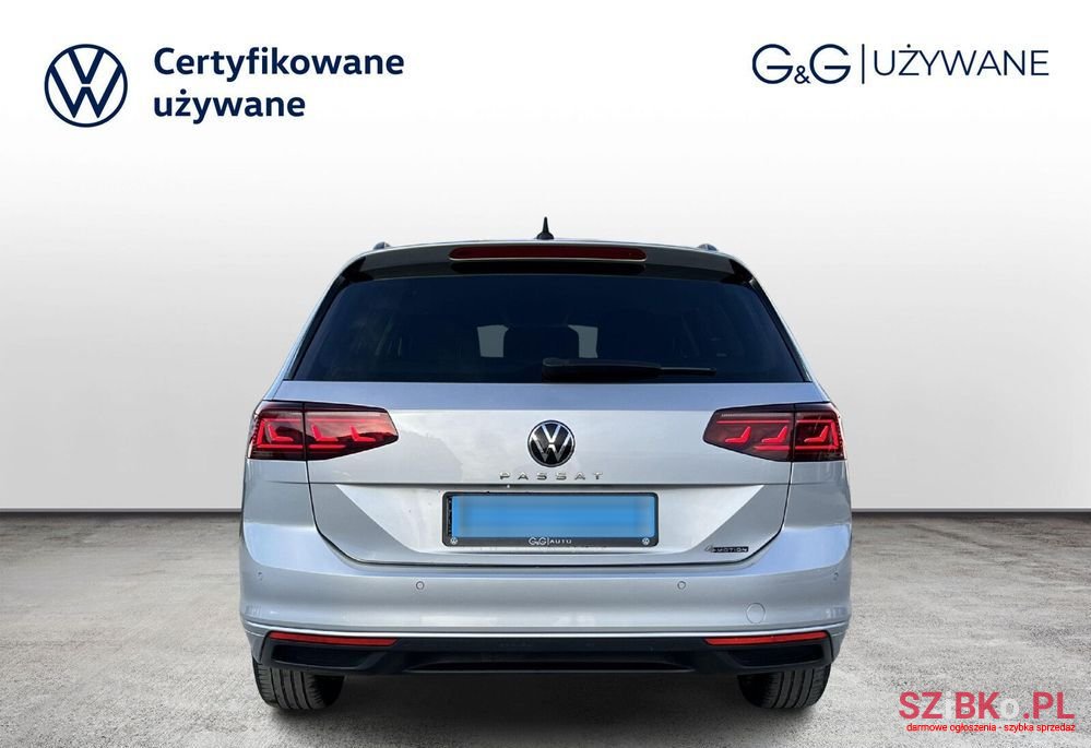 2020' Volkswagen Passat photo #4