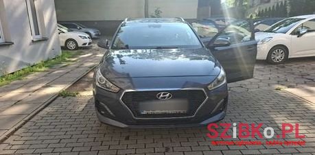 2019' Hyundai i30 photo #3