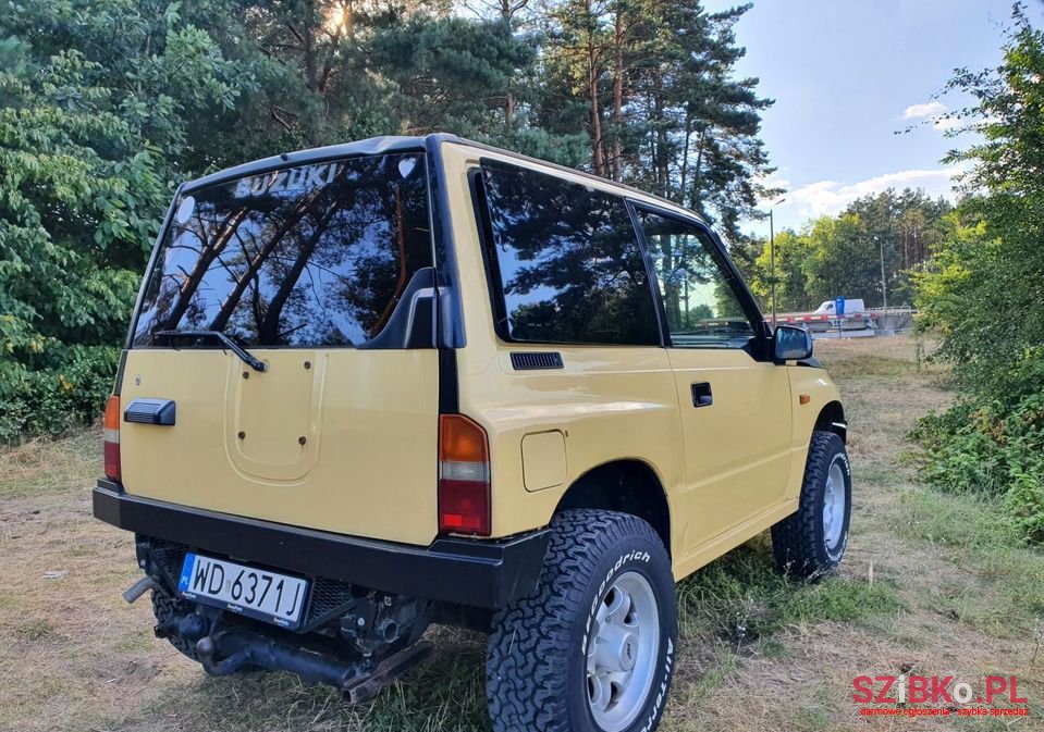 1990' Suzuki Vitara photo #2