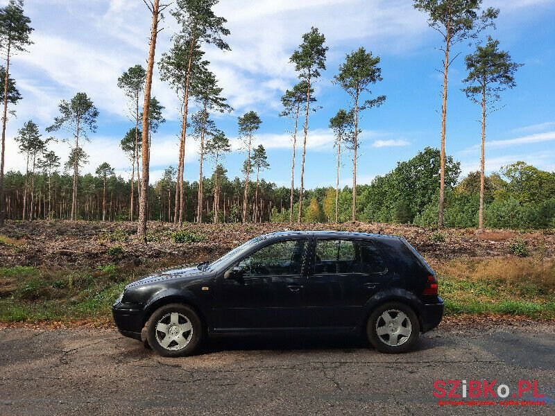 1999' Volkswagen Golf photo #4