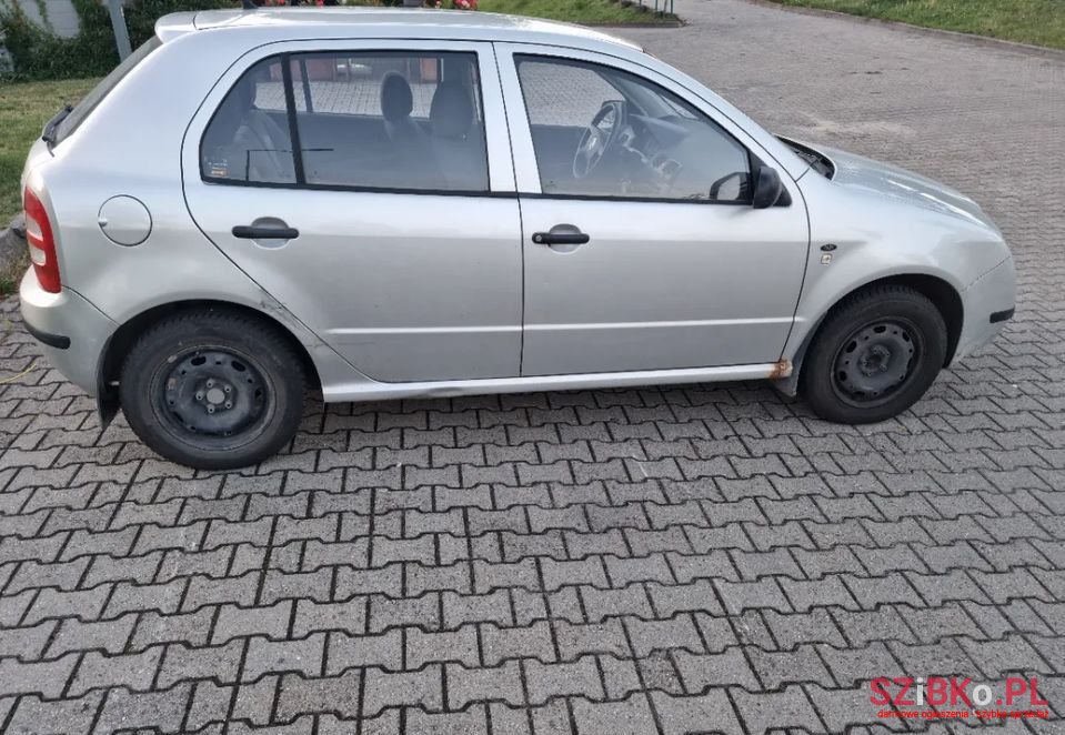 2004' Skoda Fabia photo #5