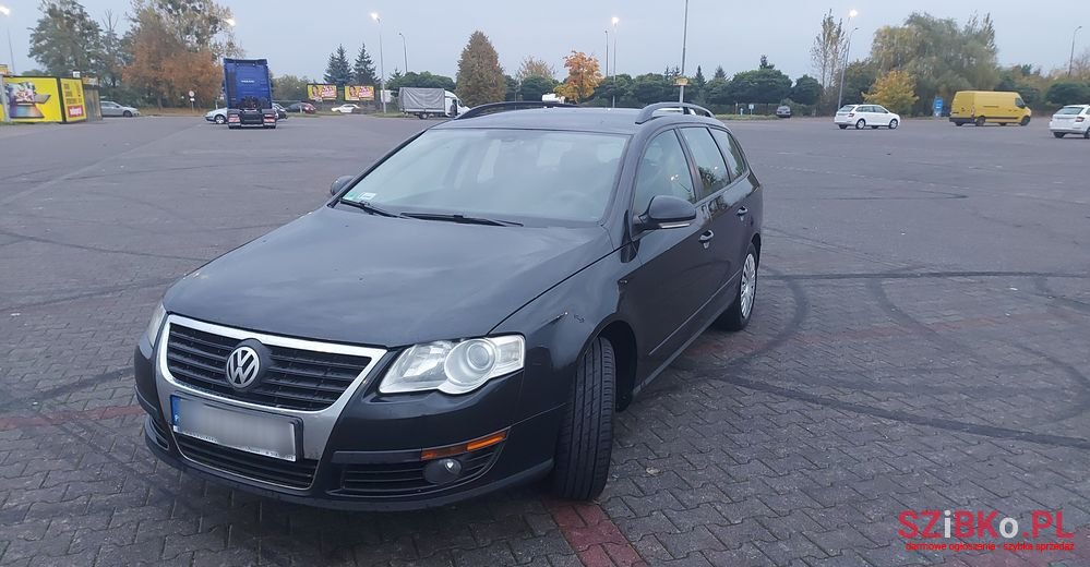 2006' Volkswagen Passat photo #1