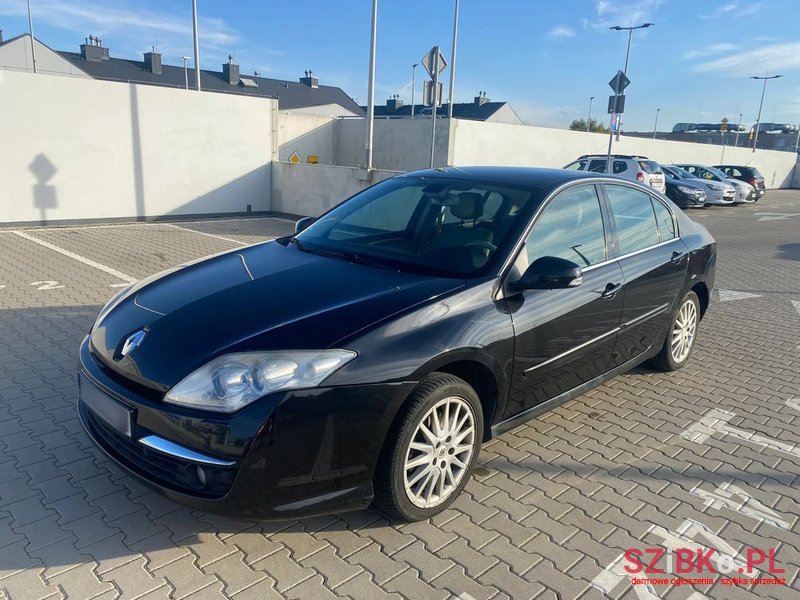 2009' Renault Laguna 2.0 Dci Privilege photo #1