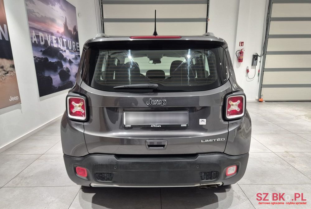 2018' Jeep Renegade photo #6