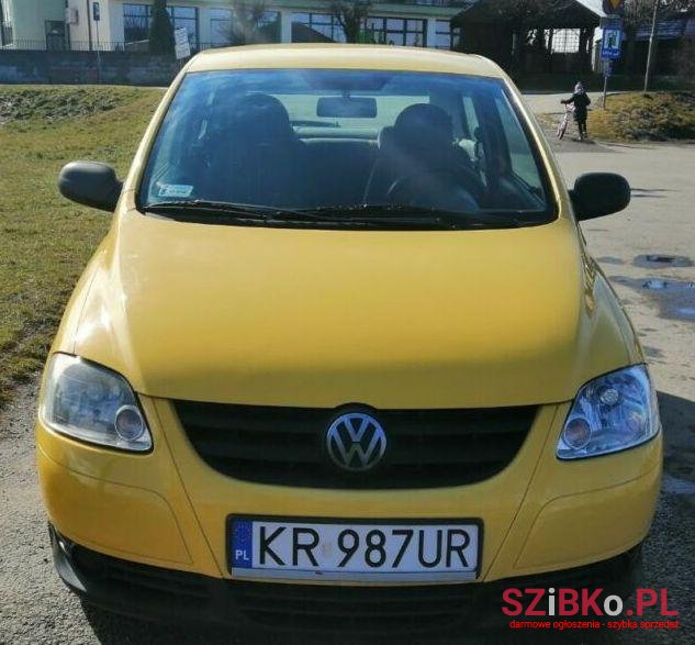 2006' Volkswagen Fox photo #1