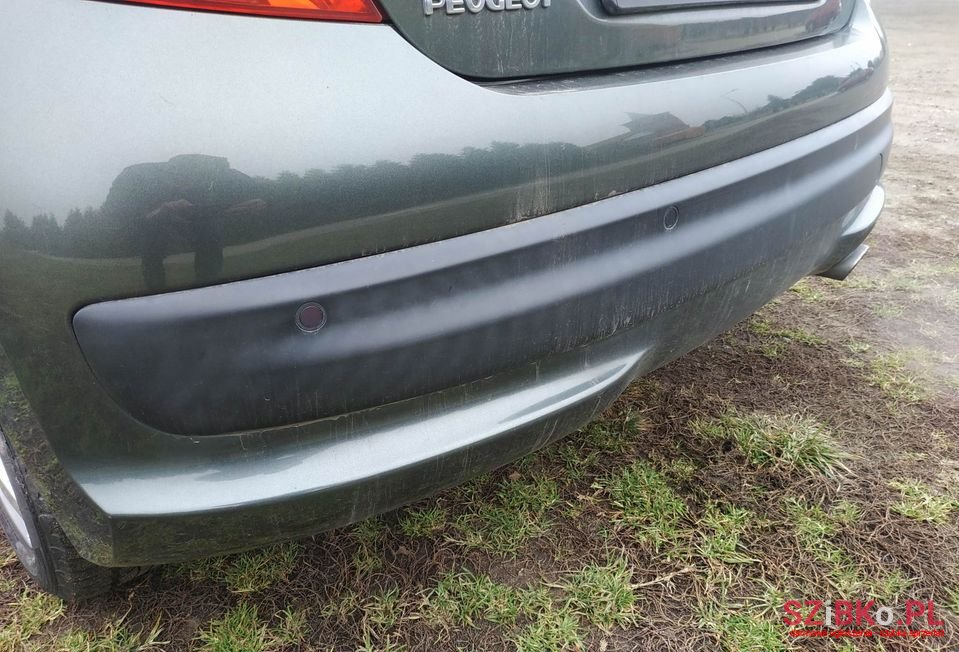 2007' Peugeot 207 photo #2