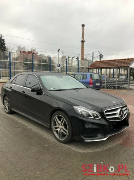 2015' Mercedes-Benz Klasa E photo #3